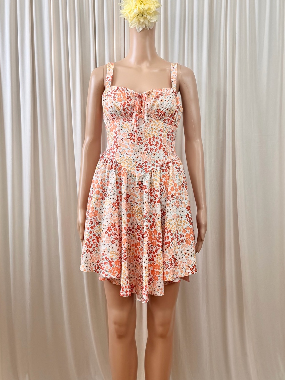 SHEIN Peach Floral Mini Dress with Sweetheart Bust Size S